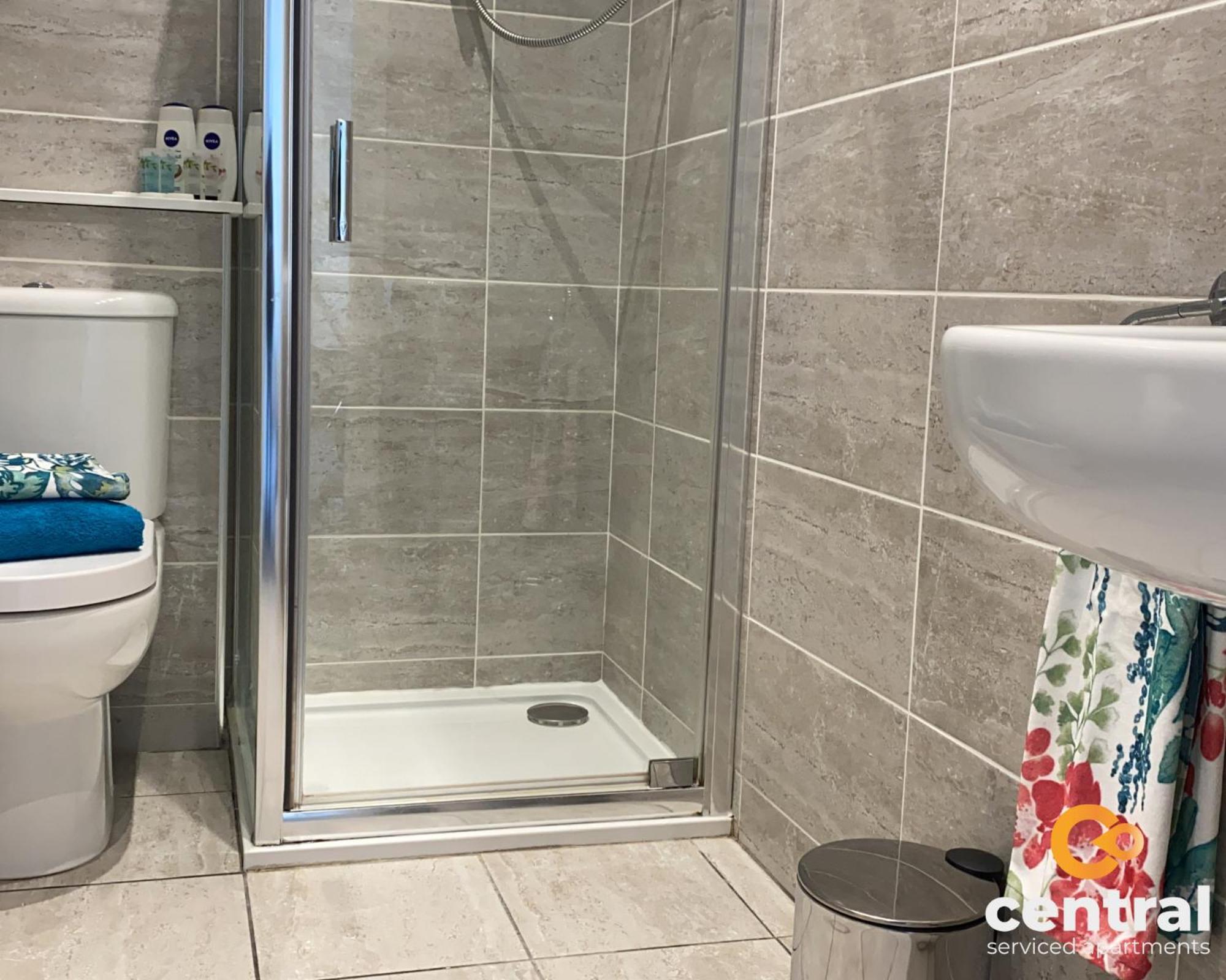 Central Serviced Apartments - Cosy 1 Bedroom - Walk Away From City Quay V&A - Walk To Bus And Train Station - Easy Access To City Centre - Fast Wi-Fi - Fully Equipped - Weekly & Monthly Stay Offers Dundee Esterno foto